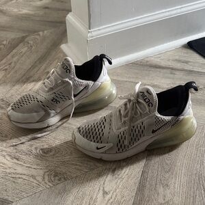 Nike Air Max 270 in White and Black
